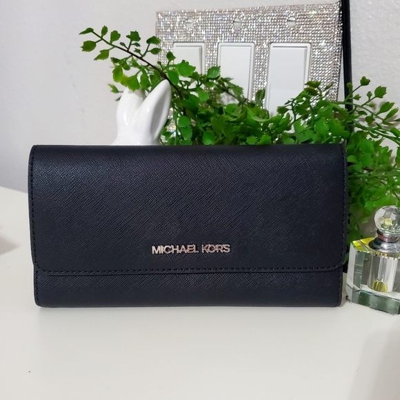 MICHAEL KORS TRIFOLD WALETT - Picture 1 of 16